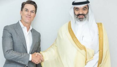 وزير الاتصالات يبحث مع قيادة “EA” مستقبل صناعة الألعاب