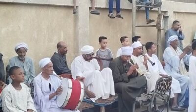 كما صورتها جدران معابد الفراعنة، شاهد فن التحطيب في دشنا على أنغام المزمار البلدي