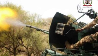 المشهد اليمني – القوات الحكومية تستهدف بالمدفعية تعزيزات للمليشيات الحوثية غربي تعز