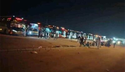 المشهد اليمني – نداء استغاثة عاجل.. طوابير الانتظار تخنق المسافرين في منفذ الوديعة وسط غياب تام للحلول