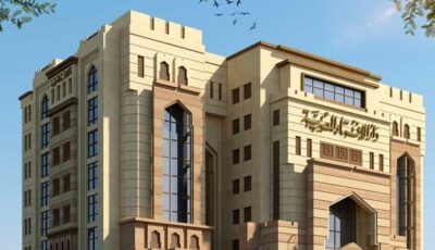 ما حكم زراعة العدسات الملونة عن طريق العمليات الجراحية؟ الإفتاء تجيب