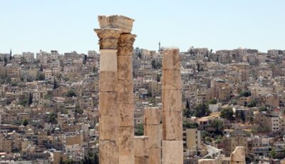 أجواء صيفية معتدلة حتى الثلاثاء وارتفاع تدريجي الأربعاء