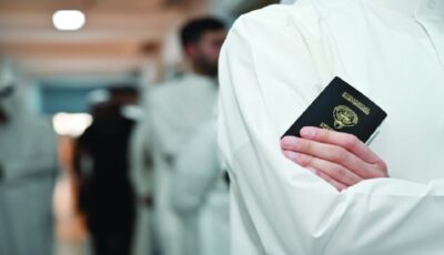 رحلة عائلية تكشف هوية خليجي مسجل كمواطن كويتي وله 22 ابنًا