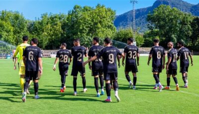 بعثة الأهلي تغادر فندق الإقامة استعدادا لخوض مباراة يوروبا