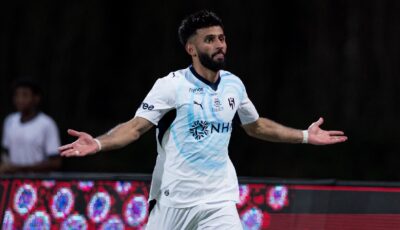 سلطان مندش يحصد جائزة رجل مباراة الهلال والفيحاء