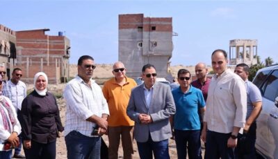 محافظ دمياط يتفقد حملات رفع المخلفات بعزبة البرج وشطا