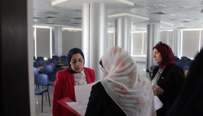 لجنة قطاع الدراسات الصيدلية تتفقد الإمكانات والتجهيزات لكلية الصيدلة بجامعة بنها بالعبور