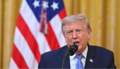 ترامب يهدد برفع الرسوم على السيارات والفولاذ الكندي إلى 50% اعتبارا من 2027