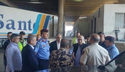 الأشغال تنهي مشروع إنشاء وتجهيز ساحة انتظار الشاحنات في مركز حدود جابر