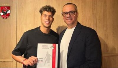 الأهلي المصري يمدد عقد نجمه إمام عاشور