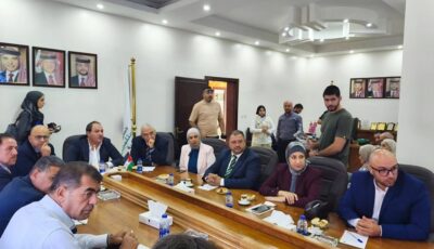 انطلاق خدمة النقل المنتظمة للعاملين في مدينة الملك عبدالله الثاني الصناعية بسحاب