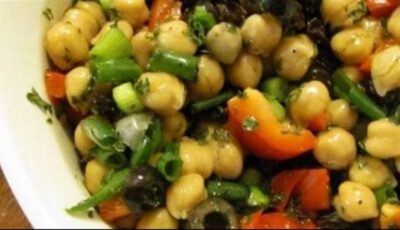 طريقة عمل سلطة الحمص، مغذية وسهلة التحضير