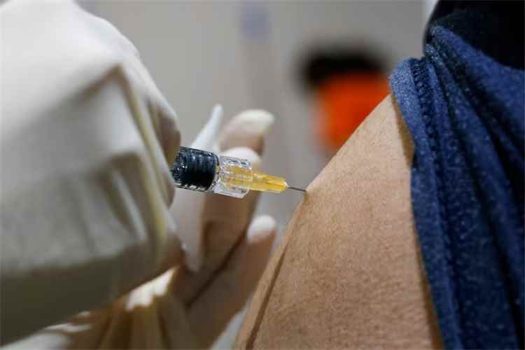 علوم وصحة – ابتكار لقاح جديد للإنفلونزا يُصنع في خميرة الخبز