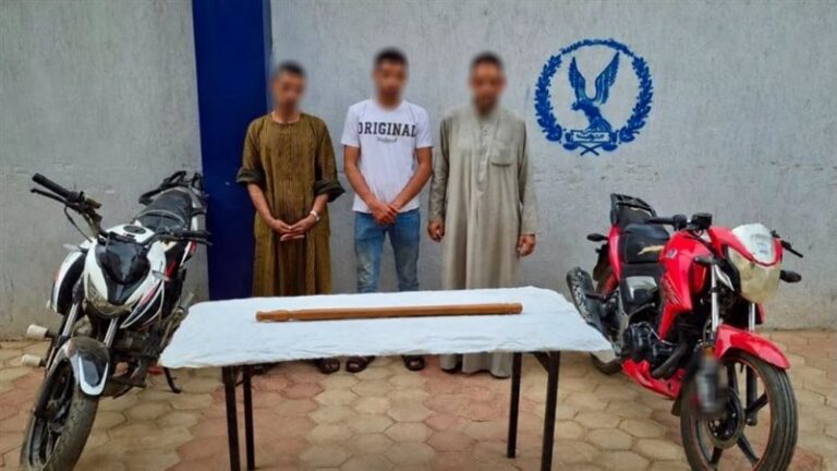 ضبط 4 أشخاص بعد تداول منشور يزعم سرقة دراجة نارية بالإكراه في أسيوط