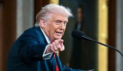 المشهد الدولي – ترامب: ندرس توجيه ضربات عسكرية شديدة القوة ضد إيران