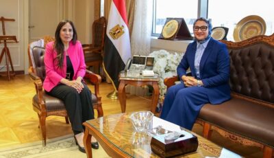 وزيرة الإسكان تستقبل محافظ الوادي الجديد لمتابعة عدد من ملفات العمل والمشروعات التنموية بالمحافظة