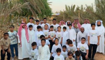 للموسم الثالث.. أسرة الغضية تعلّم صغارها «خراف النخيل» في بريدة