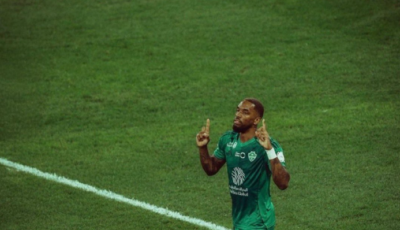 الأهلي يرفض التفريط في إيفان توني