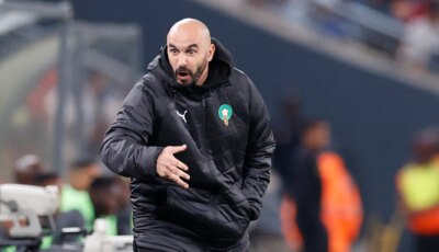 بالفيديو.. الركراكي يبرز تضحياته: كنت عامل نظافة مع والدتي