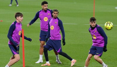 رسميا.. برشلونة يعلن انتقال لاعبه إلى أياكس