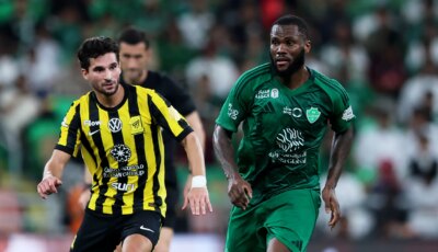 تطورات مثيرة.. مالك مانشستر يونايتد يفاجئ الاتحاد وصفقة فرانك كيسييه تقترب أكثر