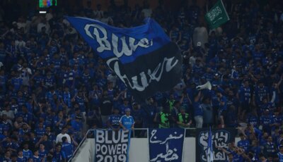 فيديو | “منعوا أطفالي المرضى من شرب المياه” .. مشجع هلالي ينفجر غاضبًا بسبب الأجواء الصعبة لمباراة الخليج!