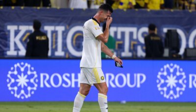 خارج الملعب.. نجم الهلال يُزيح رونالدو من قمة الدوري السعودي