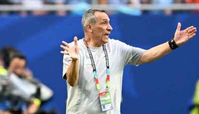 يهدد كلاسيكو الهلال والاتحاد .. طلب خاص من دونيس ينذر بخلاف حاد مع ثلاثي دوري روشن