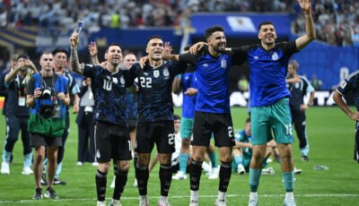 لاوتارو مودعا ميسي: شكرا لأنك جعلتنا جزءا من تاريخك
