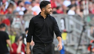 فيديو: أحدهم مفاجئ.. ثلاثي يونايتد يرفض مصافحة أموريم