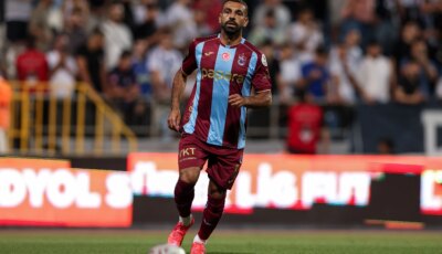فيديو: بالنيميس الفرعوني والشماغ.. هدفا صلاح يفجران جنون جماهير طرابزون