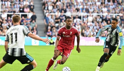 فيديو: ريمونتادا اللحظات الأخيرة.. ليفربول يخطف نقطة درامية من معقل نيوكاسل