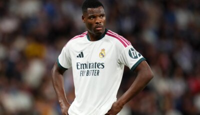 الأحكام أطُلقت والنقد بدأ مبكرًا.. دومفريس يعاني بعد أول مباراة مع ريال مدريد!