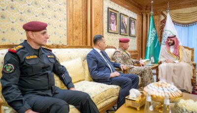 خالد بن سلمان يلتقي قائد القوات المسلحة العراقية الفريق الأول الركن عبدالأمير الشمري