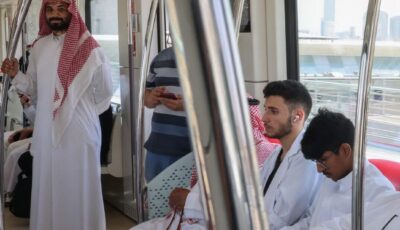 بالتزامن مع زيارة ولي العهد.. «لوموند» تبرز قصة نجاح «مترو الرياض»