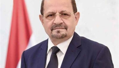 المشهد اليمني – الزنداني يلغي توجيها يمنع كبار المسؤولين الحكوميين من السفر دون إذن مسبق