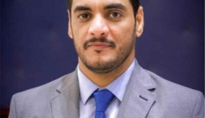 المشهد اليمني – أول تعليق من القاضي أكرم العامري بعد التغييرات الكبرى في مؤتمر حضرموت الجامع