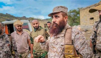 المشهد اليمني – حمدي شكري قائد المنطقة الرابعة يتوعد الحوثيين من خطوط التماس في الضالع