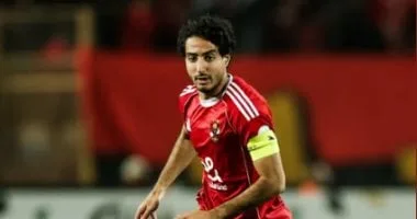 الأهلي يترقب حسم ملف تجديد عقود نجومه قبل السفر لإسبانيا