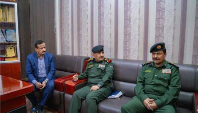 المشهد اليمني – محافظ شبوة يطّلع على خطة الانتشار الأمني الجديدة بعتق ويوجه برفع الجاهزية