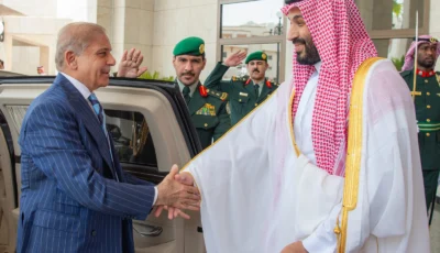ولي العهد يلتقي رئيس وزراء باكستان في مكة