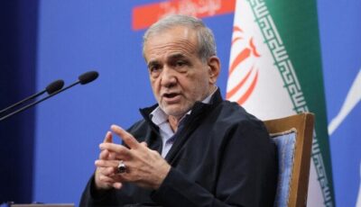 الرئيس الإيراني ينفي وجود خلافات مع الجيش ويؤكد: نتحرك بانسجام تام