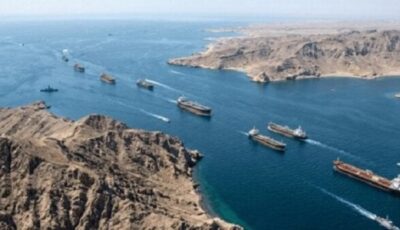 مسؤول أمريكي: إحراز تقدم في مفاوضات إيران وعمان بشأن مضيق هرمز