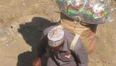 المشهد اليمني – صراع من أجل البقاء.. صورة لمسن يمني تُشعل التواصل الاجتماعي