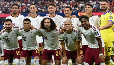 برشلونة يراقب نجم منتخب إسبانيا