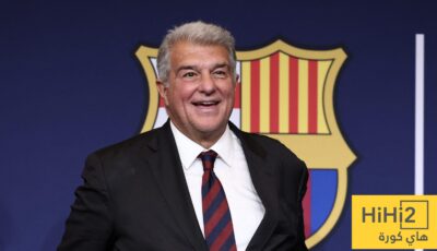 روميرو يتوقع مفاجآت في اللحظات الأخيرة لسوق انتقالات برشلونة