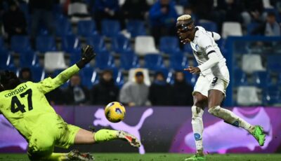 بعد ارتباطه بالهلال.. أوسيمين يقترب من الدوري الإنجليزي
