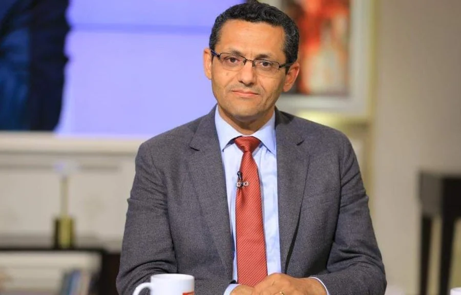 بلشي يطالب بتصحيح مسمى كارنيهات نقابة العاملين
