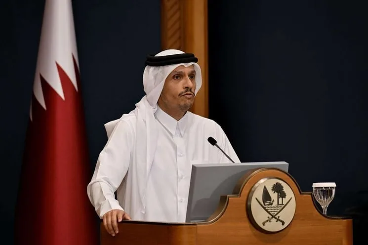 رئيس وزراء قطر يجري اتصالات مع خمس دول خليجية بشأن أمن مضيق هرمز
