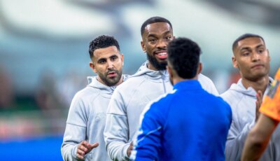 تحذير قبل التوقيع للشباب .. “عودة رياض محرز إلى الدوري السعودي تغضب جماهير الأهلي”!